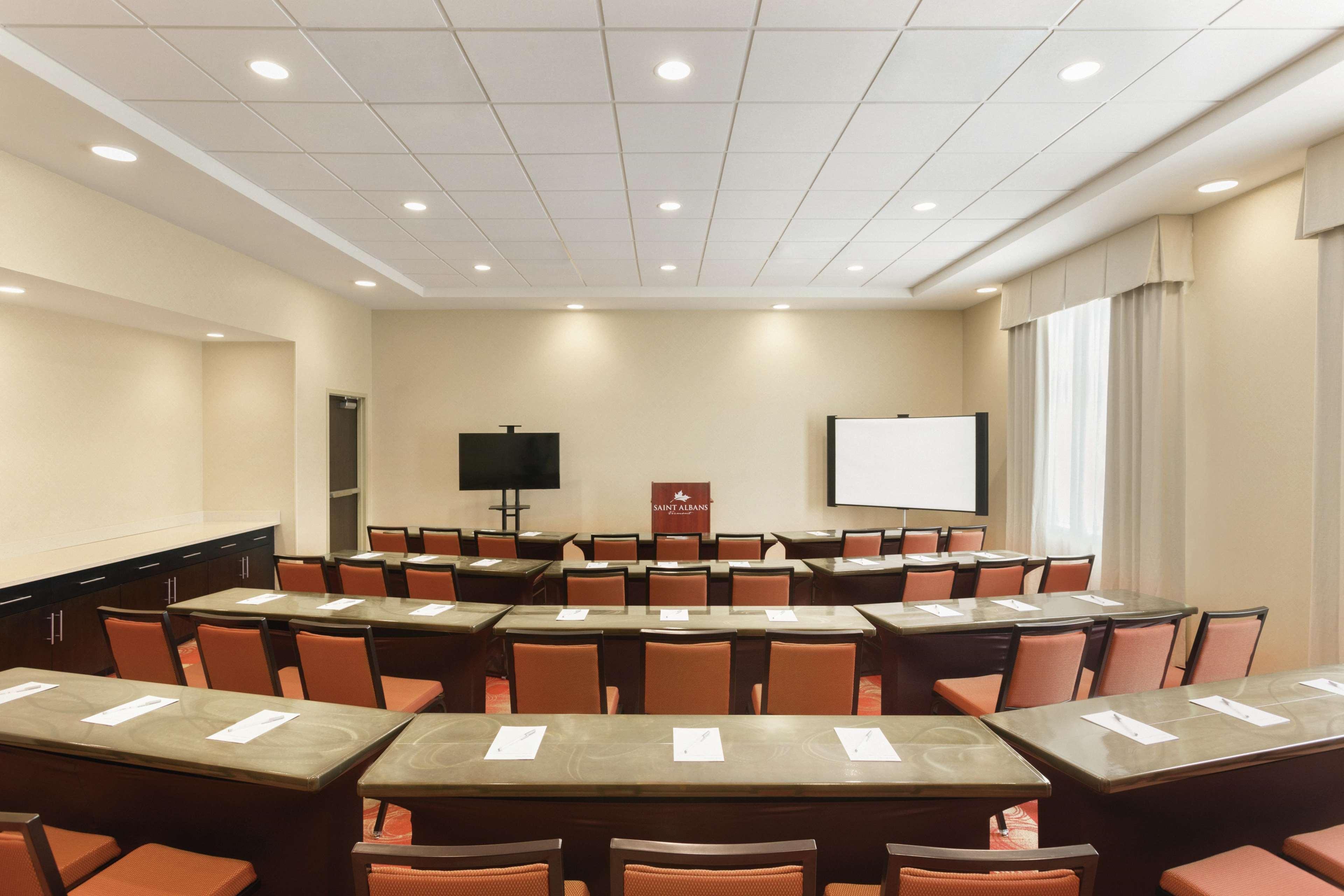 Hampton Inn, St. Albans Vt מראה חיצוני תמונה